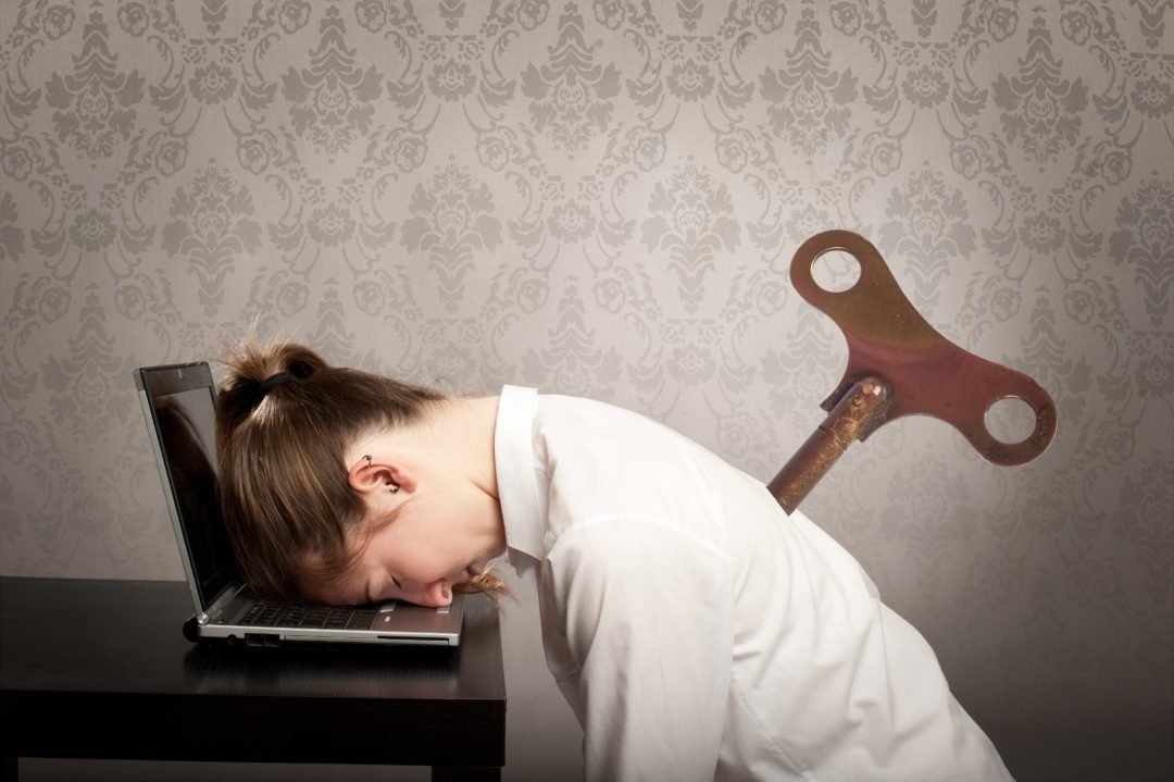 La sindrome, tipicamente professionale, chiamata burn-out si può tradurre come “stanchezza cronica”.